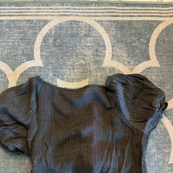 NWT. Tie front crop top. Charcoal color. Size small. - Picture 7 of 10